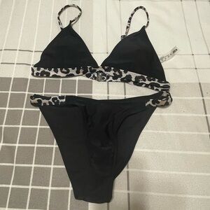 SHEIN Black -Tiger Print Trim Bikini